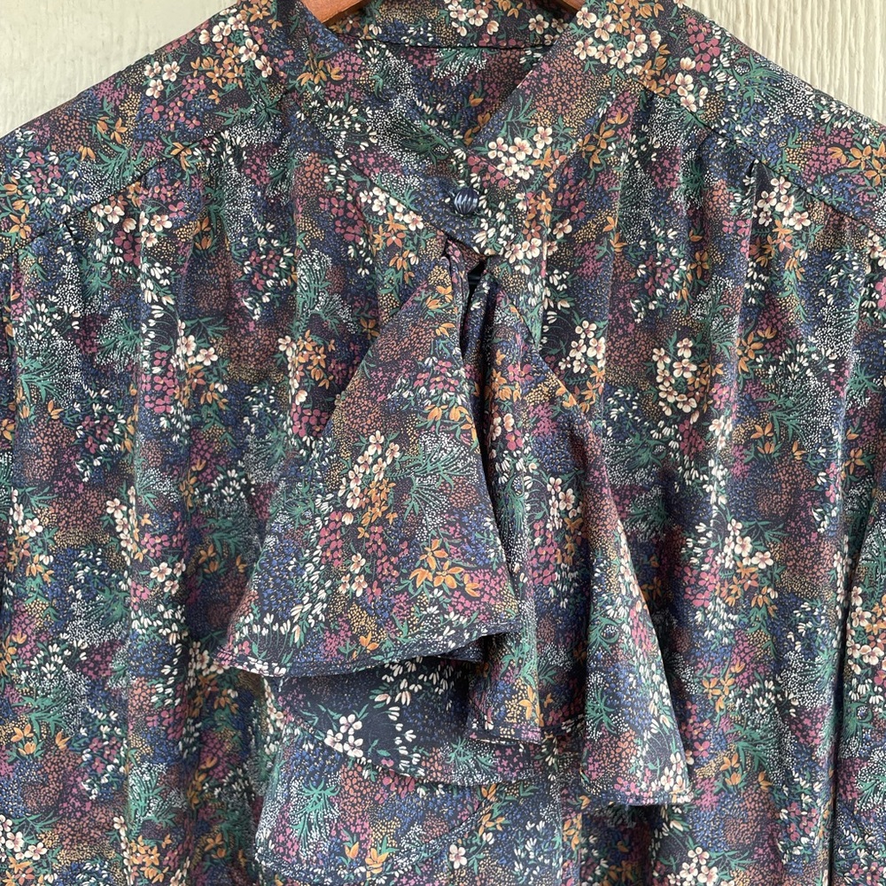 Silk-like Floral Ruffle Dress - Picture 3 of 5